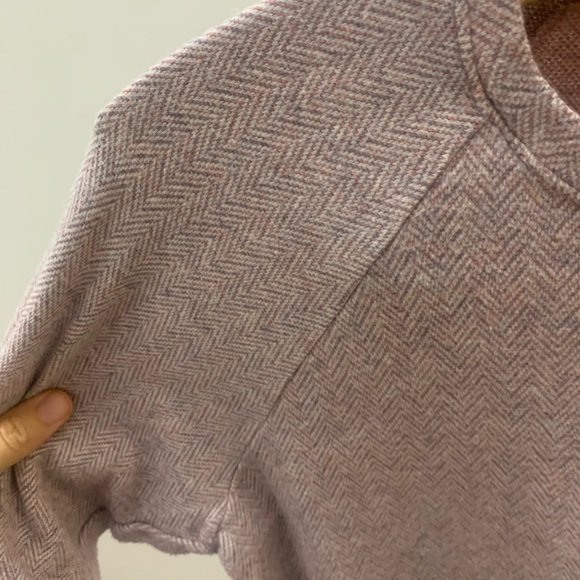 American Apparel Dusty Pink Herringbone Long Sleeve crewneck light sweater - Picture 7 of 10